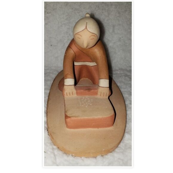 Lawrence Dilt Pottery  - Picture 2 of 7